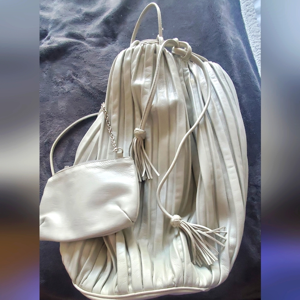 Giorgio Armani Le collezioni Backpack bucket bag.